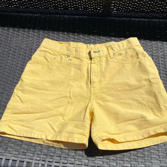 Vintage Yellow Levi Shorts w Blue Detailing - Picture 4 of 6